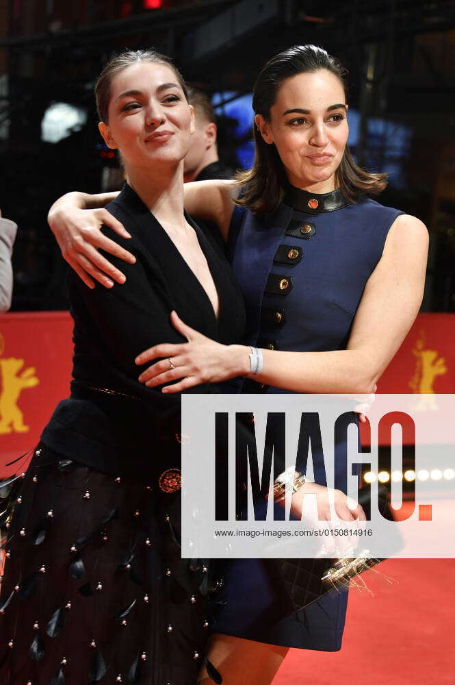 Anamaria Vartolomei und Souheila Yacoub bei der Premiere des Kinofilms