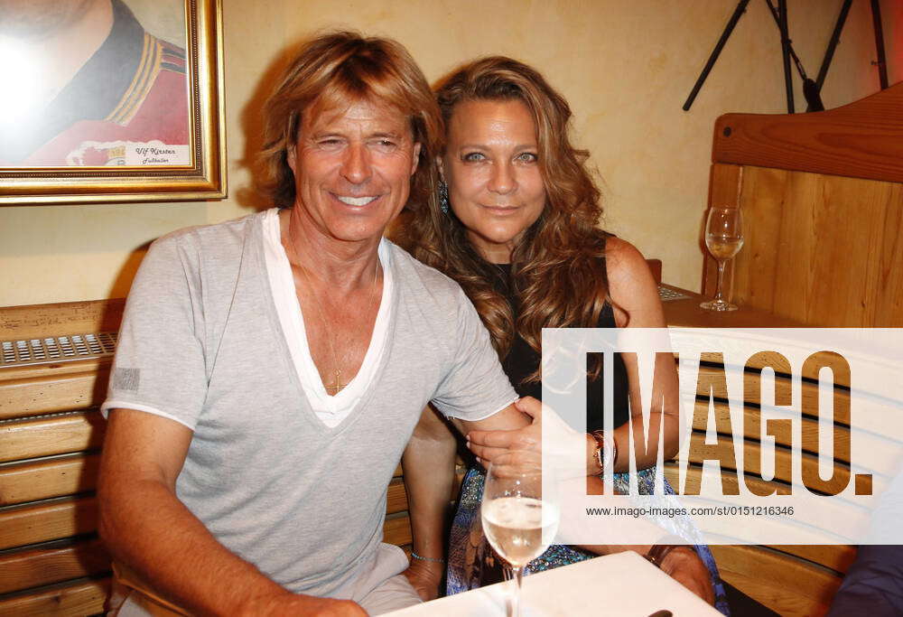 Hansi Hinterseer with Wife Romana the surprising Show the best at ...