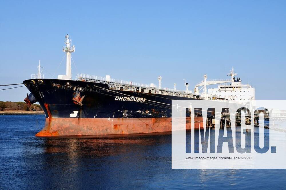 Greek fuel oil tanker Dhonoussa docked in the Cape Cod Canal at Mirant