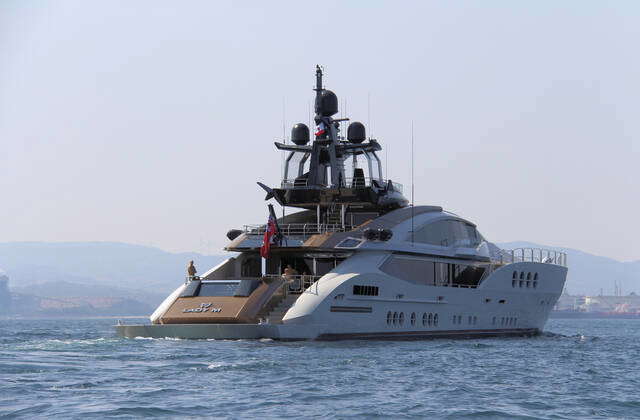 lady m yacht eigner