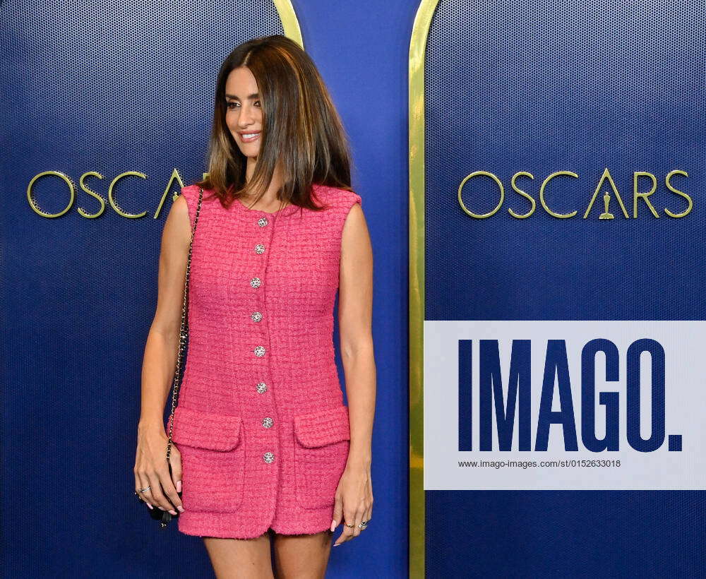 Penélope Cruz attends the 94th annual Oscars nominees luncheon at the