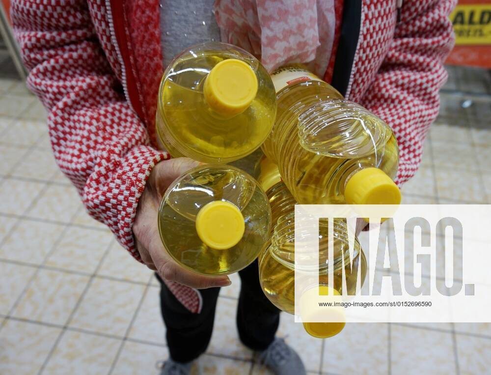 Photo Manuel Geisser 11 03 2022 vegetable oils picture cooking oil for