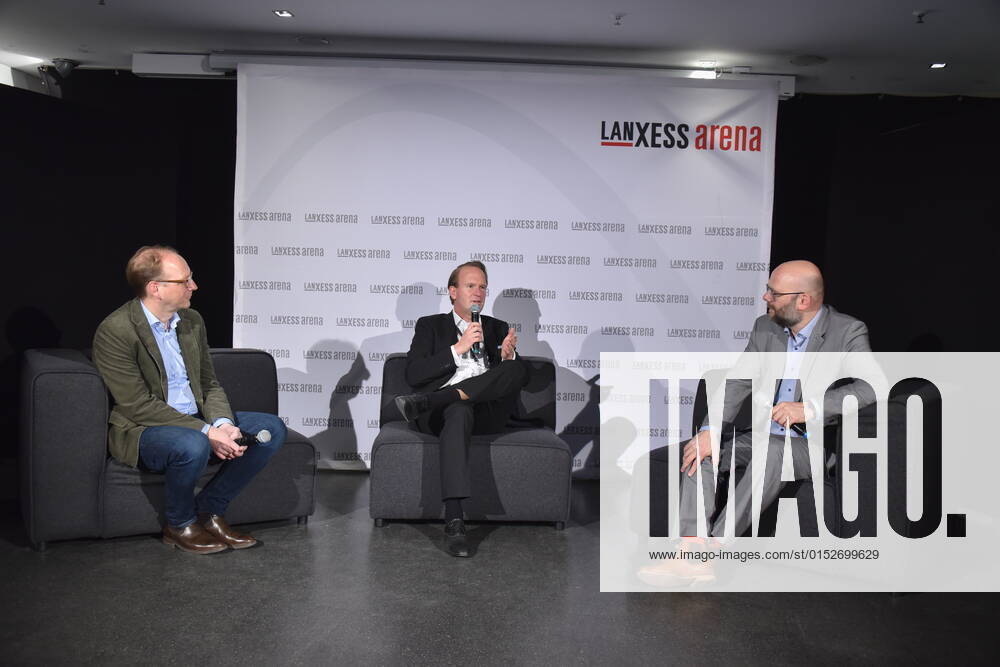 Timo von Lepel, Managing Director NetCologne, Stefan Löcher, Managing ...