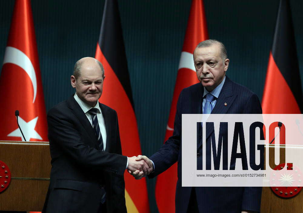 Turkish President Recep Tayyip Erdogan, Right, And Germany S Chancellor ...