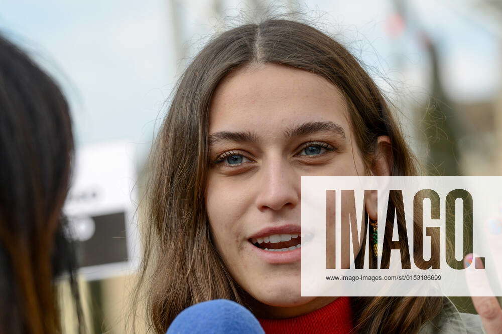 Gaia Gozzi, singer during Together for Peace , anti war demonstration ...