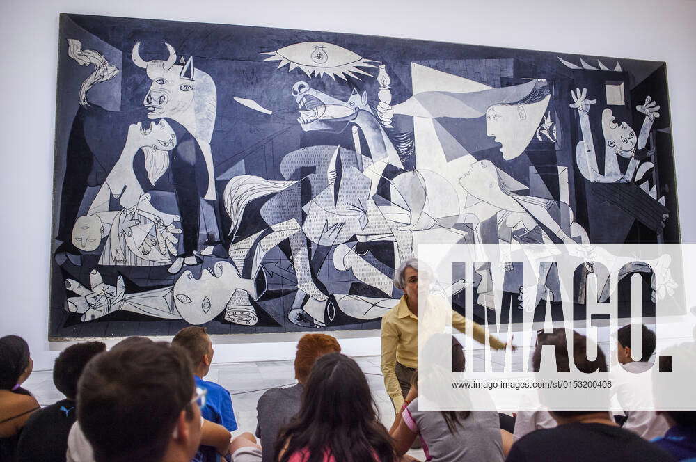 The Guernica painting by Picasso, Reina Sofia National Art Museum ...