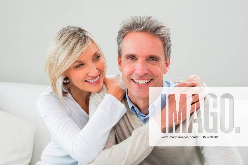 Portrait Of A Happy Couple At Home XFotosearchxLBRFx XCSP lightwavemediax portrait-of-a-happy-couple-at-home-xfotosearchxlbrfx-xcsp-lightwavemediax