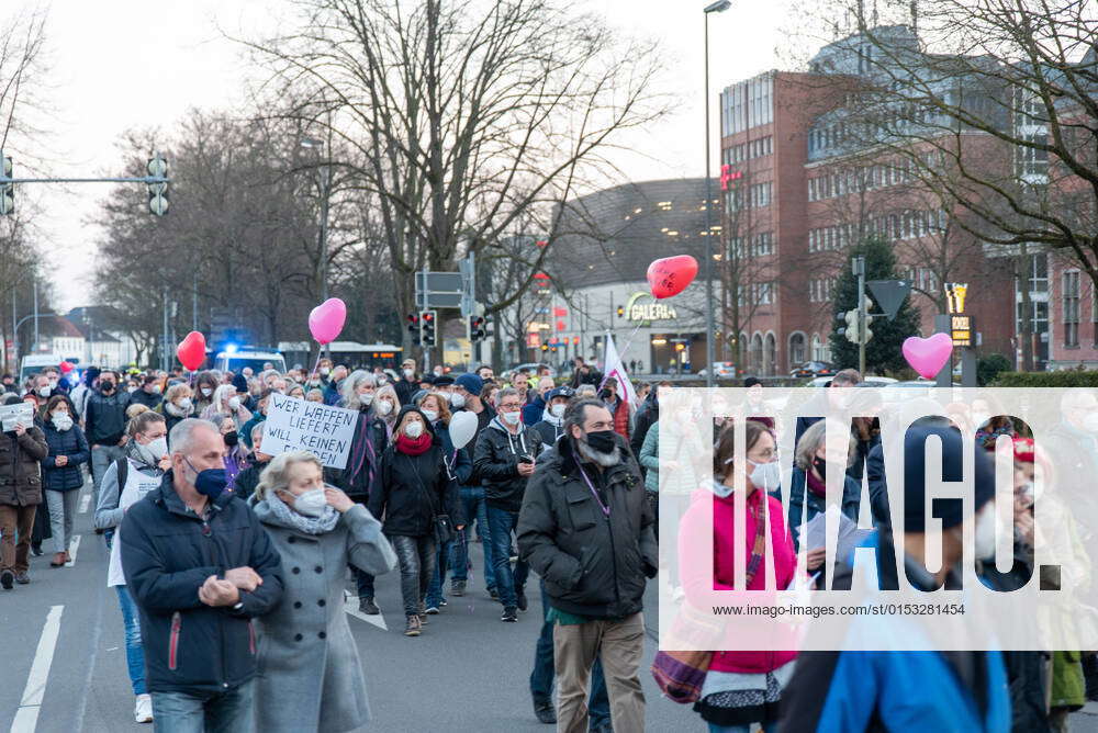 Oldenburg Corona Demo of the Free Oldenburgers , Oldenburg, 22 03 2022 GER, Corona Demo of the