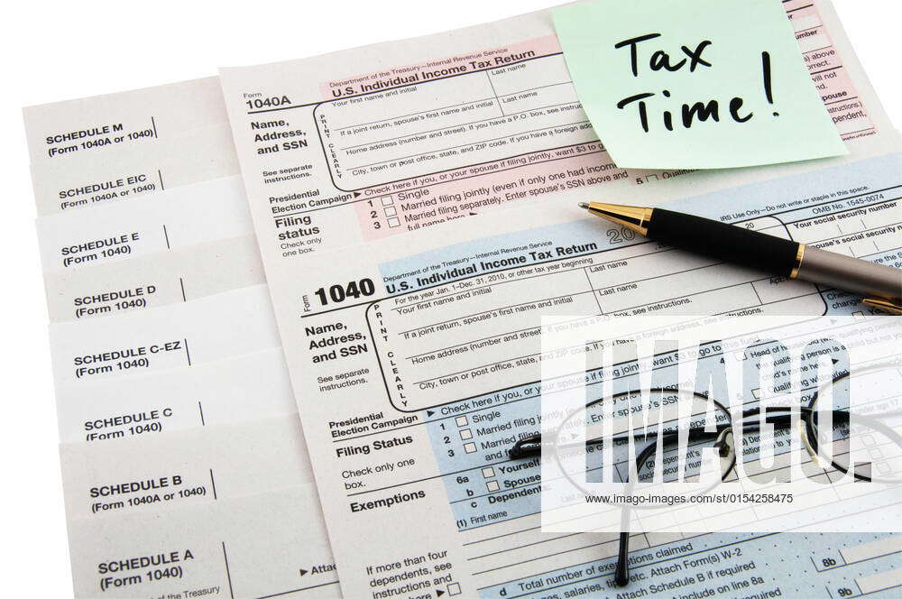 Tax forms for tax returns preparation , 2003531, 1040, accountant
