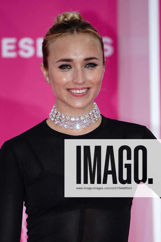Chloe Jouannet CELEBRITES : Canneseries - Pink Carpet - Cannes - 03 04