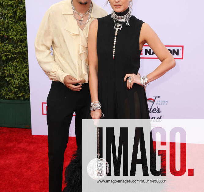 April 3, 2022, Hollywood, CA, USA: Evan Ross and Ashlee Simpson attend