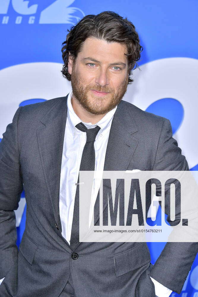 Adam Pally at the premiere of the feature film Sonic the Hedgehog 2 at ...