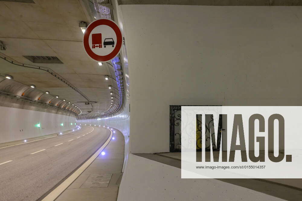 Statue of the patron saint St Barbara in the center of the tunnel The