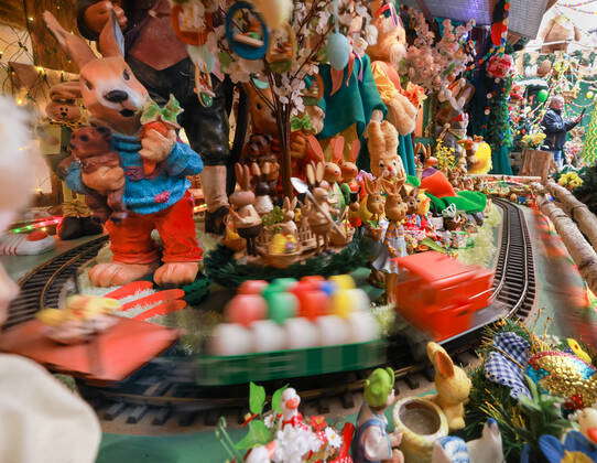 Easter barn Hellingen After two years Corona break Ernst Langert opens ...