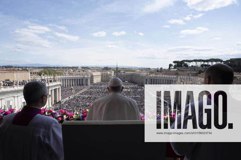 Italy, Rome, Vatican, 2022 04 16 Pope Francis Presides Over The Via ...