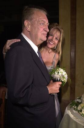 Photos and Pictures - Rodney Dangerfield and Joan Child at the premiere of  My 5 Wives in Santa Monica. 08-28-00