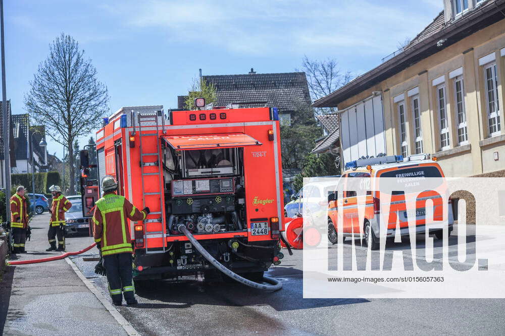 Burning garden hut in Aalen, 17 04 2022, Baden Württemberg, Aalen ...