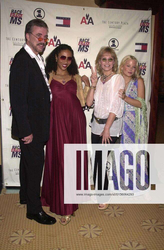 Breien Rousel Cheryl Ladd, husband Brian Russell with daughters Jordan Ladd and ...