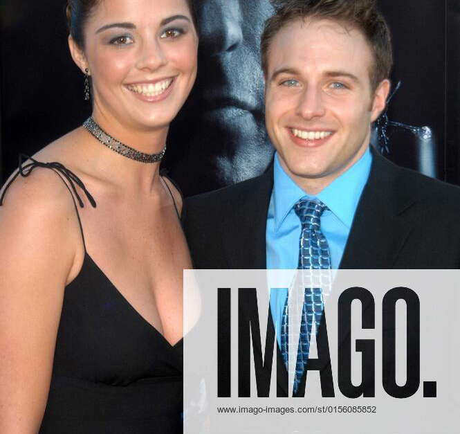 Mark Famiglietti and Heather Neff at the premiere of Warner Bros