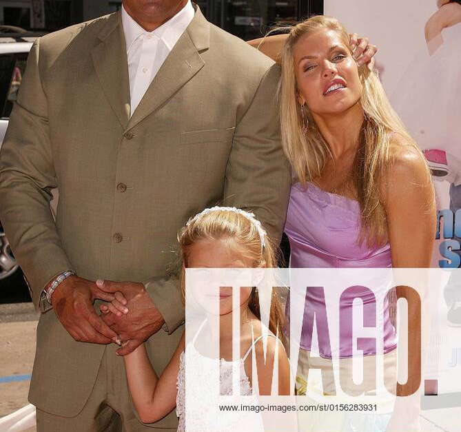 Jose Canseco with wife Jessica Canseco and daughter Josie Canseco  Fotografía de noticias - Getty Images