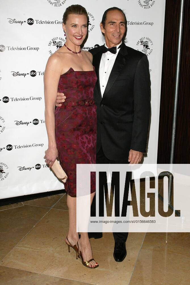 Brenda Strong and husband Tom at the 30th Annual Teddy Bear Ball ...