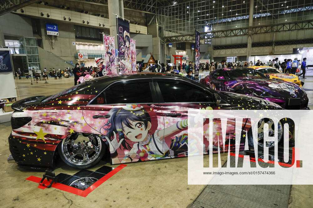 Graffiti Artist Paints Incredible Initial D Manga-Style Art Cars