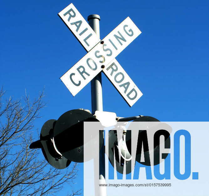 A Railroad Crossing Sign , 1790351, Railroad, Sign, Safety, Danger 