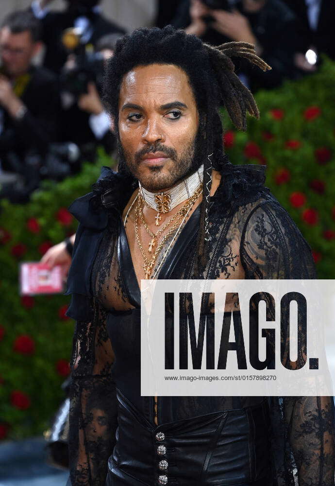 The Met Gala Lenny Kravitz arriving at The Met Gala 2022. This yearÕs ...