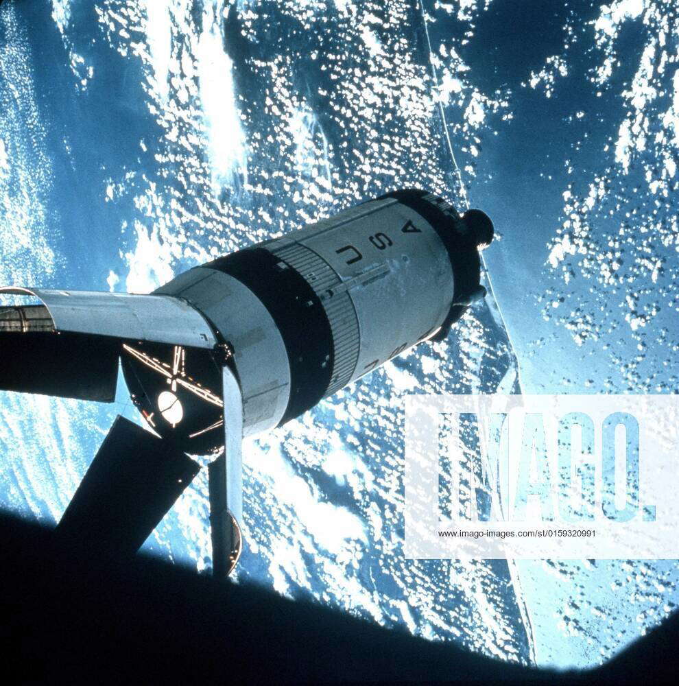 Apollo 7 rendez-vous in Space with the second stage of Saturn 1B rocket ...