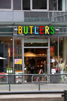 Butlers Store Stock Photos – License High‑Quality Images