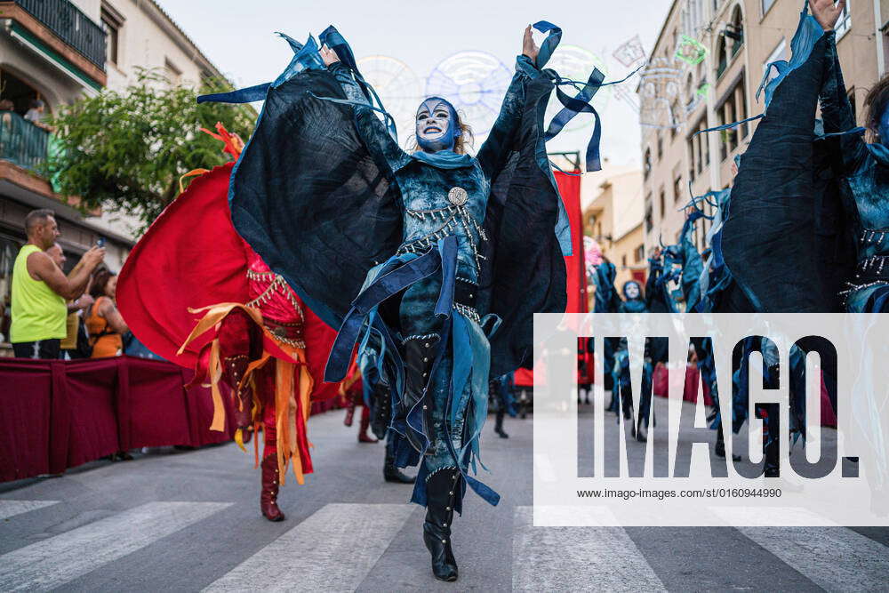 Spanien, traditionalle Parade zum Fest der Mauren und Christen in ...
