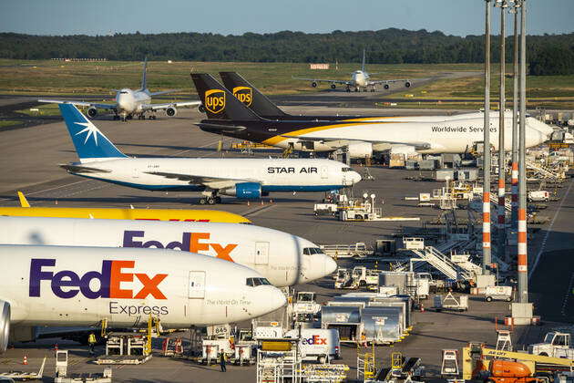 Cologne Bonn Airport, CGN, cargo aircraft standing in front of air ...