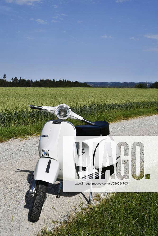 Category:Vespa PX - Wikimedia Commons