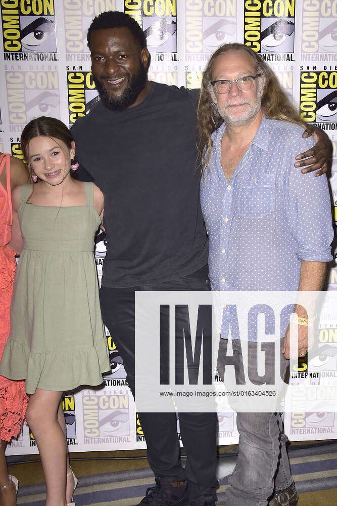 Cailey Fleming Michael James Shaw And Greg Nicotero At The Photocall