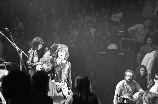 Rolling Stones concert at the Palais des Sports in Paris, 1970 ...