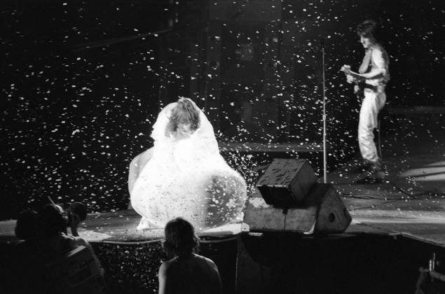 Rolling Stones concert at the Palais des Sports in Paris, 1970 ...