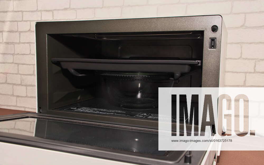 Zojirushi corporation s new microwave oven Everino displayed at press