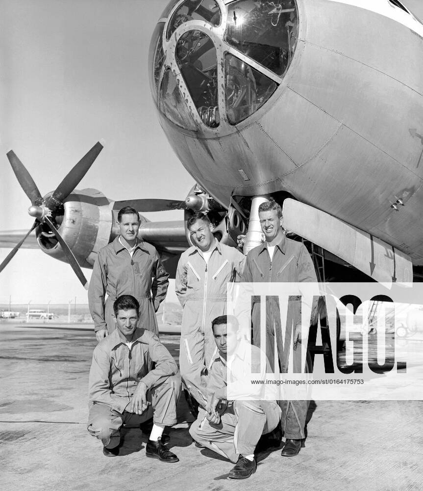 B-29 mothership with pilots - Dick Payne, Stan Butchart, Joe Walker ...