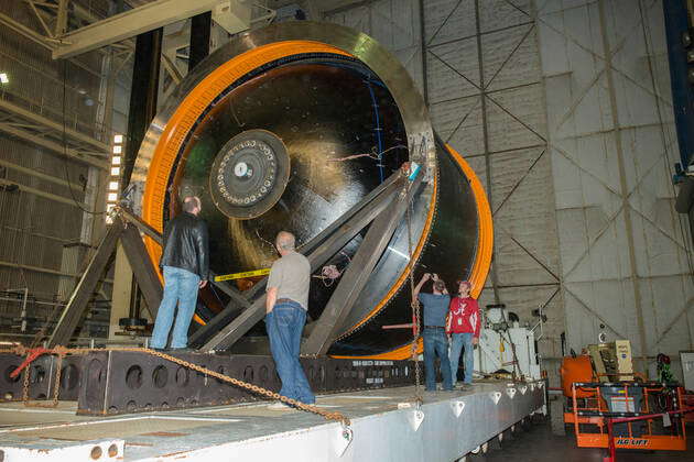NASA AND BOEING ENGINEERS INSPECT AND PREPARE ONE OF THE LARGEST ...