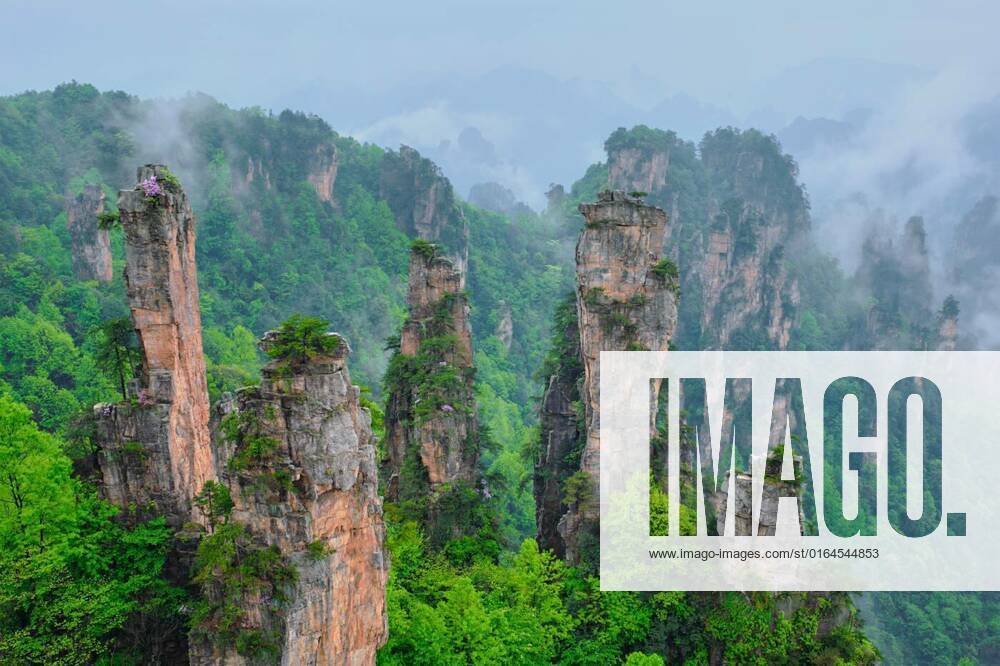 zhangjiajie-mountains-china-famous-tourist-attraction-of-china