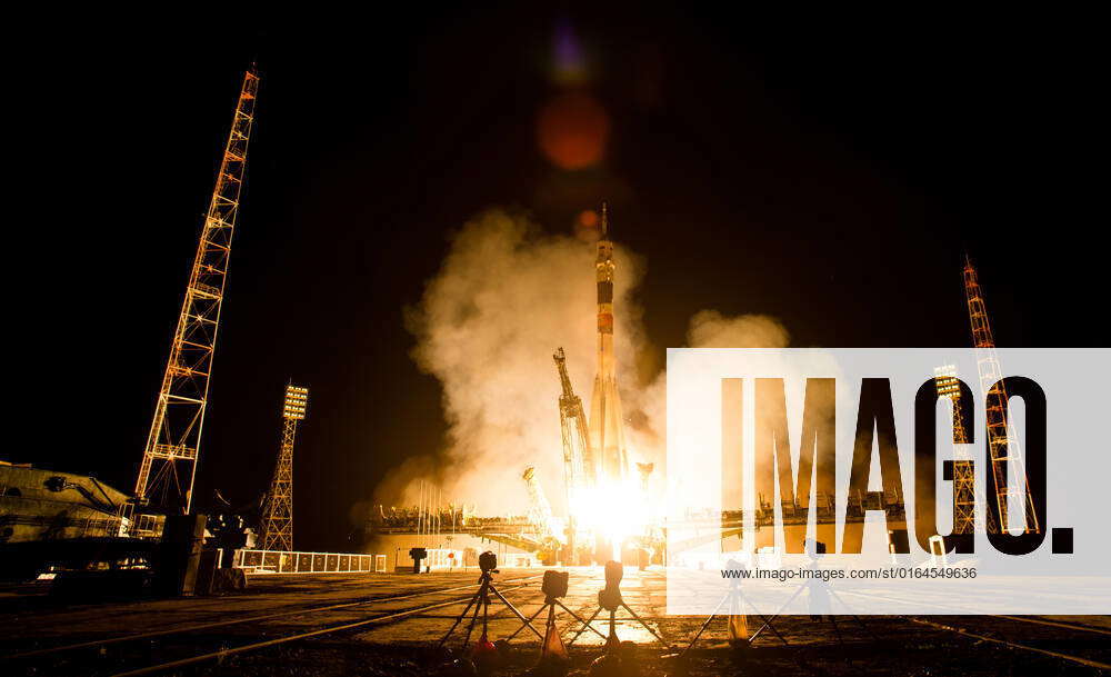 The Soyuz TMA-13M rocket is launched with Expedition 40 Soyuz Commander ...