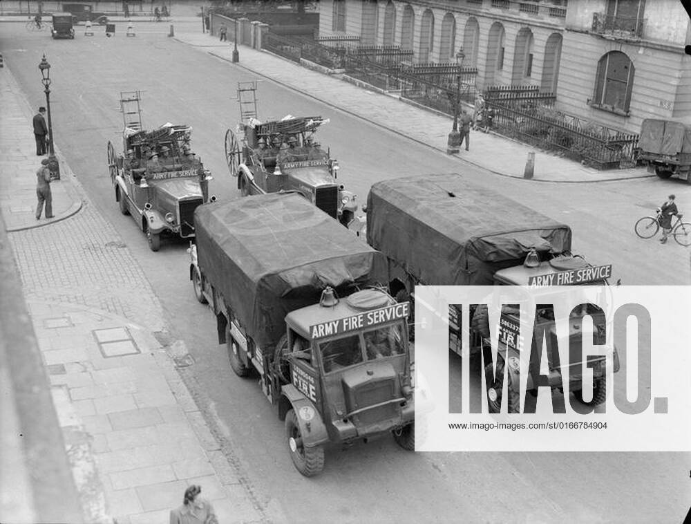 Allied Victory Parade in London, 1946 Vehicles of the Army Fire Service ...