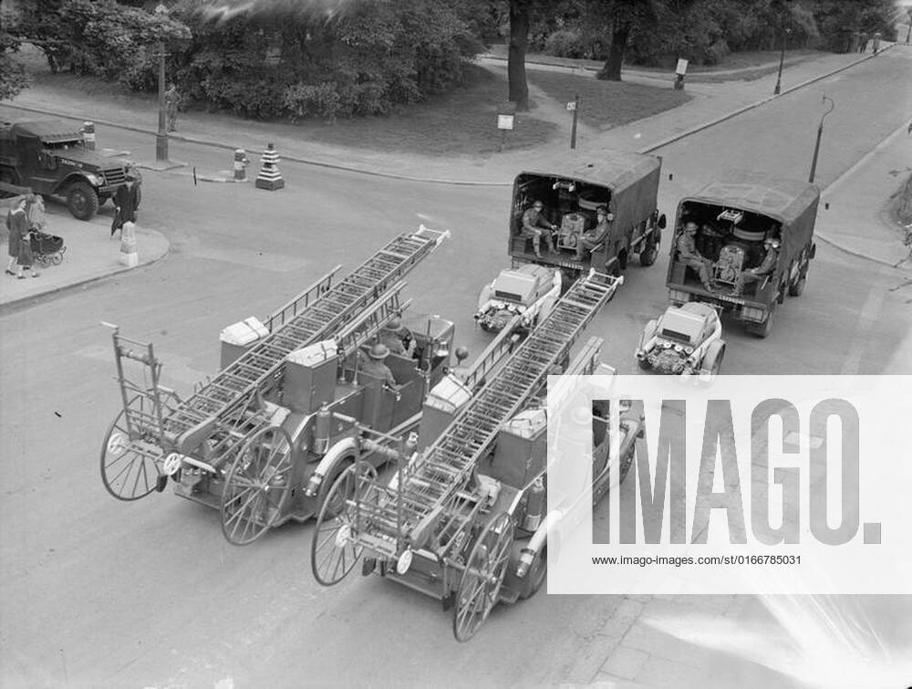 Allied Victory Parade in London, 1946 Vehicles of the Army Fire Service ...