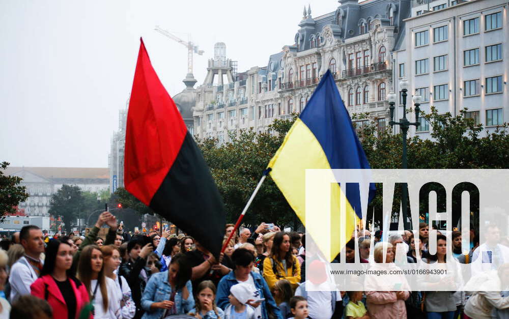 August 24, 2022, Porto, Portugal: Ukrainian citizens gather at Avenida ...