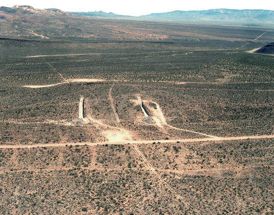 A851410 AREA 24 GEOLOGY AERIALS JIM NEAL (Project Engineer) SEP 13 85 ...