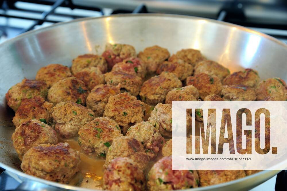 The making of of some tasty meat balls, 2856759, appetizer, ball, beef ...