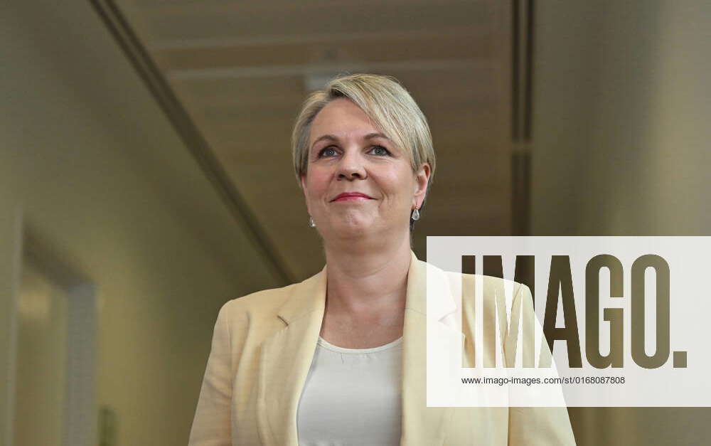 TANYA PLIBERSEK PRESSER, Minister for Environment Tanya Plibersek at a