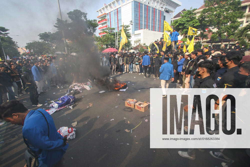 Indonesian People Protest Against Raised Fuel Prices University ...