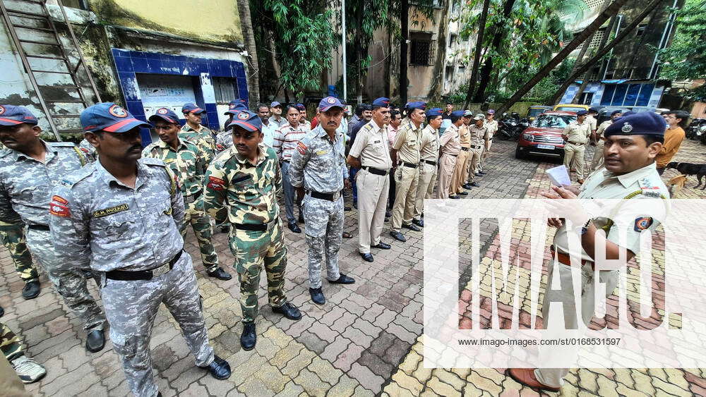 MUMBAI, INDIA SEPTEMBER 9 Heavy police bandobast during the last day