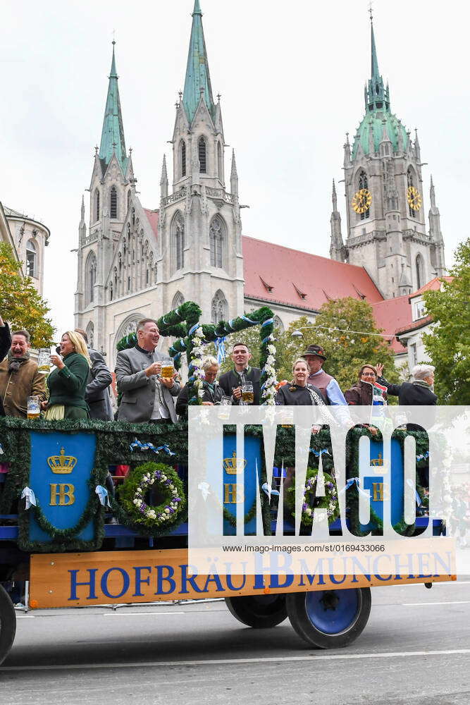 Oktoberfest Hofbräu marquee at the Wiesn procession of the festival